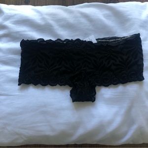 Frederick’s of Hollywood women velvety pantie